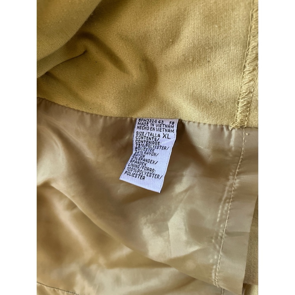 Harve Benard Women’s XL Classic Yellow Pea Coat. - Picture 3 of 5